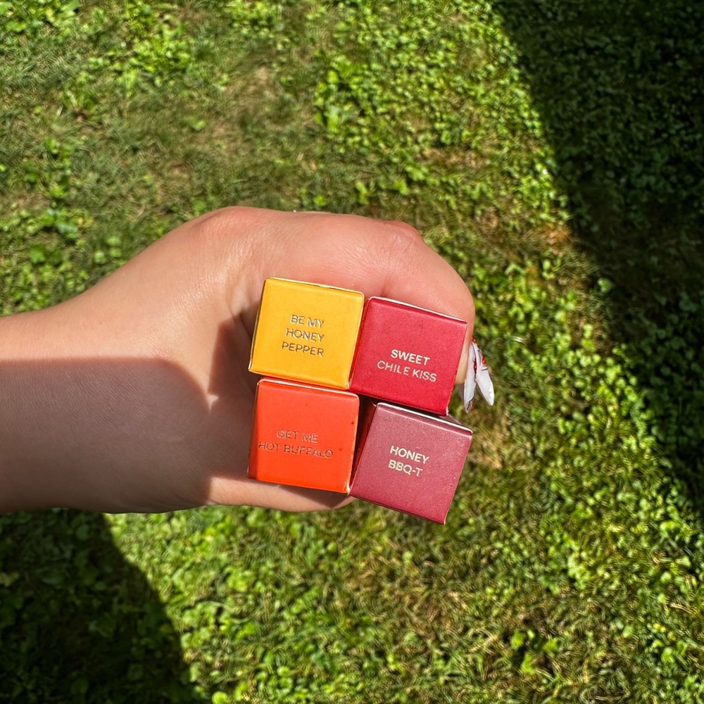 WINKY LUX x Applebees Saucy Gloss